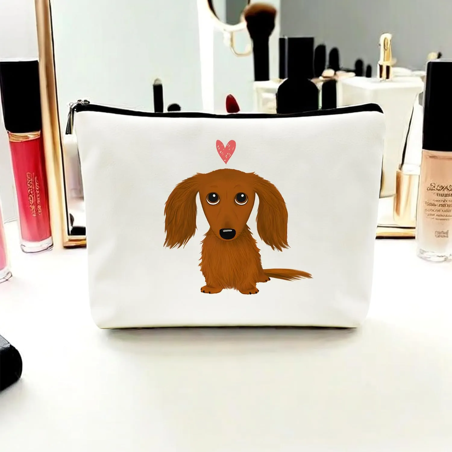 Long-haired Dachshund Cartoon Wiener Dog Heart Makeup Bag Travel Cosmetic Bags,Funny Dachshund Puppy Dog Cosmetic Makeup Bags with Zipper Pouch Travel Toiletry Case,(Pu Leather Makeup Bag)