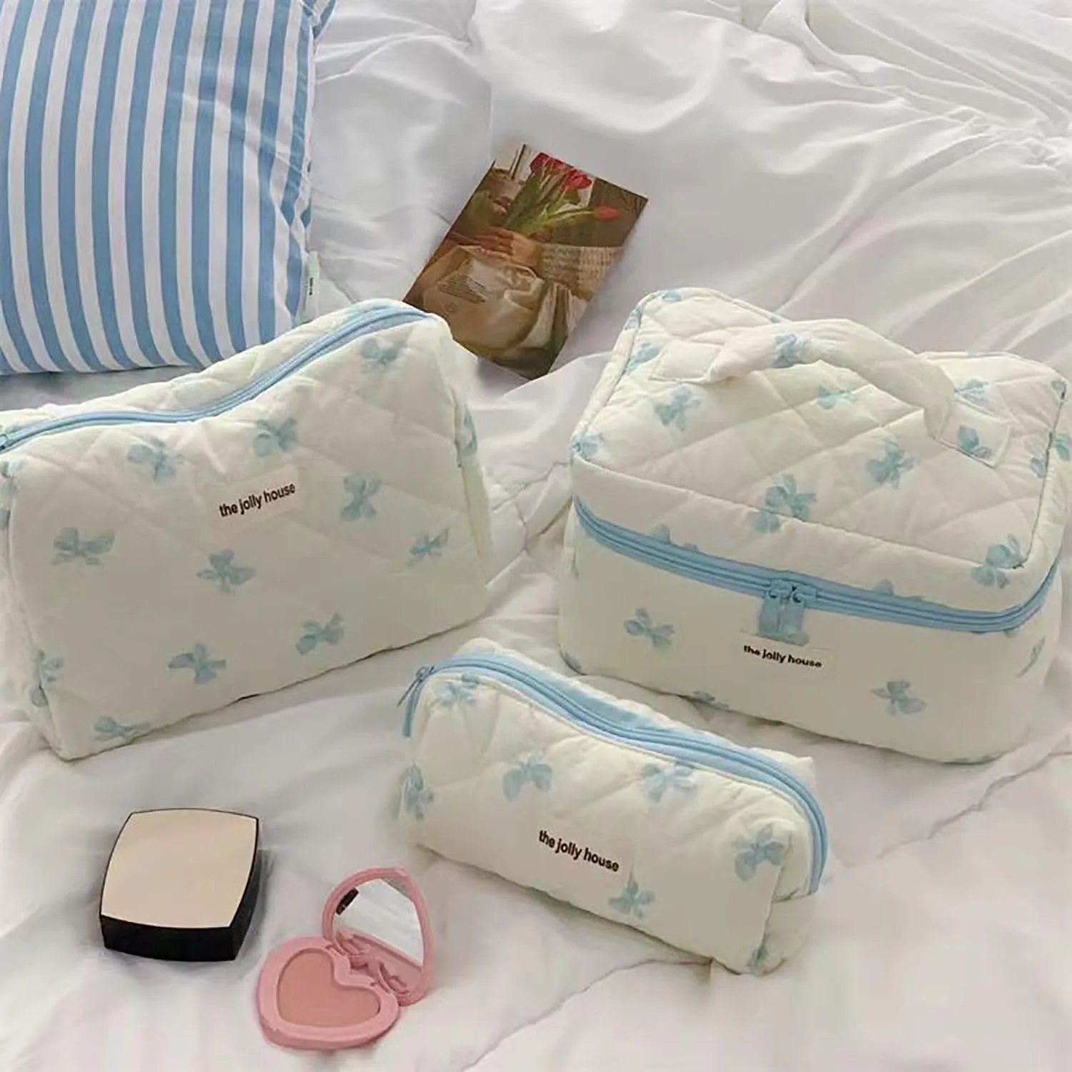 Women Cute Coquette Cosmetic Bag Quilted Bow Tie Cosmetics Pouch Fairycore Puffy Makeup Bag Preppy Zipper Pouch (S,Pink)
