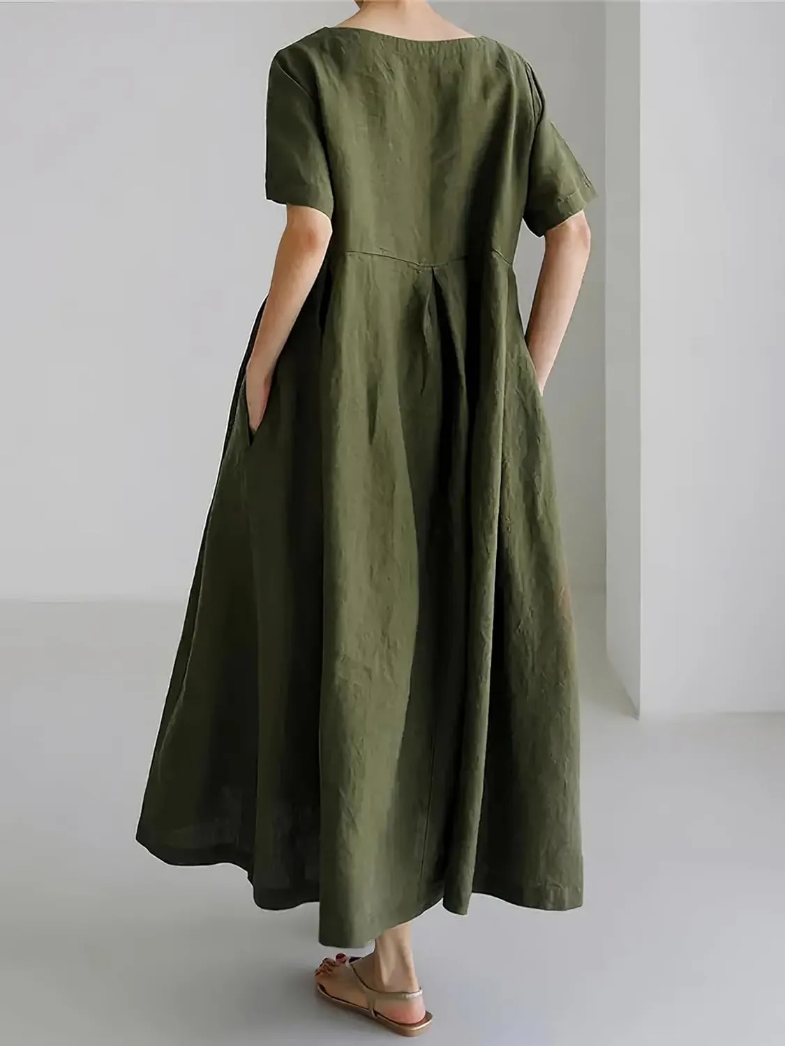 Women's Casual Plus Size Short Sleeve Long Dress Summer Crew Neck Flowy Pleated Midi Dressed with Pockets