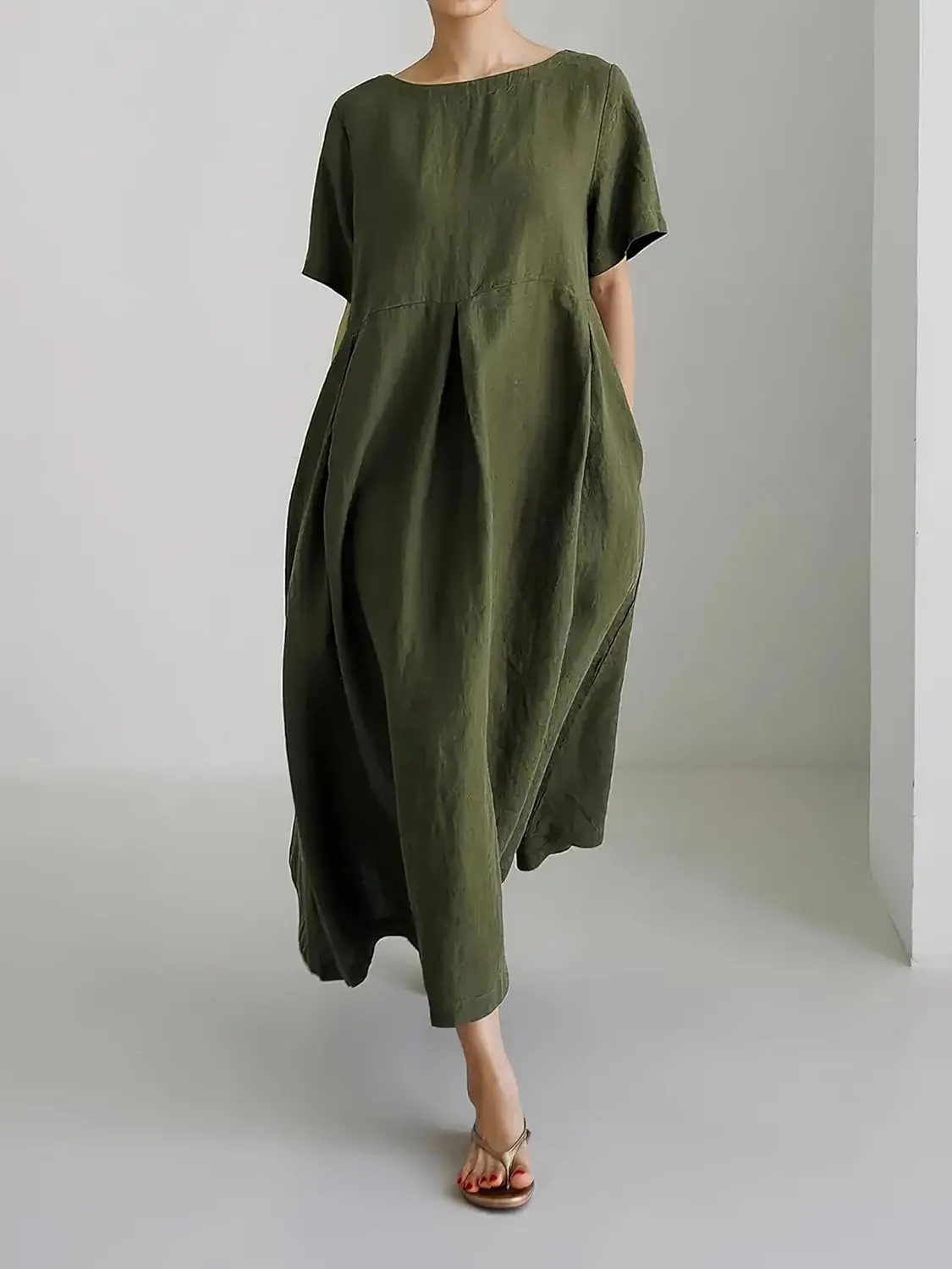Women's Casual Plus Size Short Sleeve Long Dress Summer Crew Neck Flowy Pleated Midi Dressed with Pockets